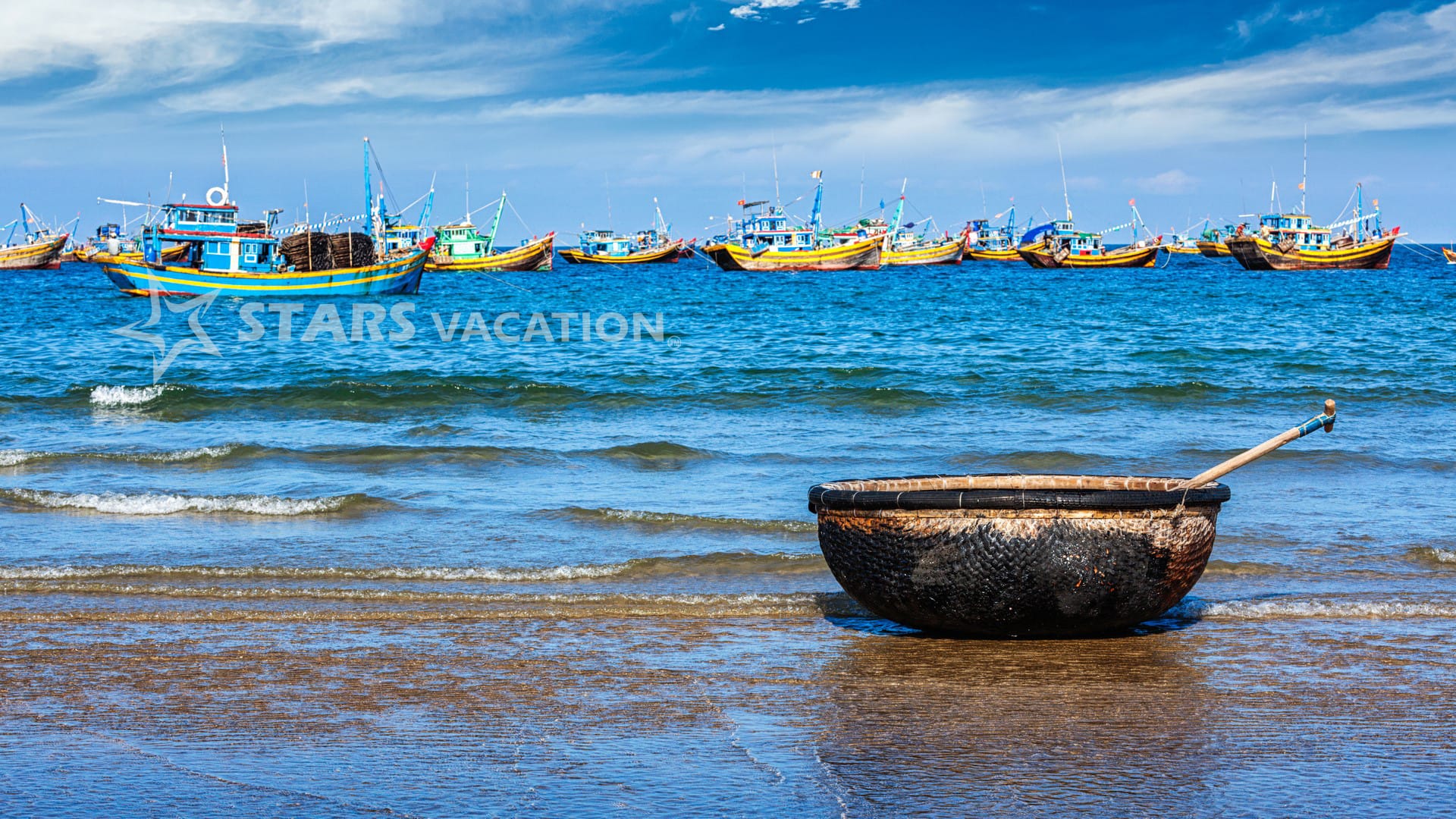 VIETNAM COASTLINE TOUR 2025